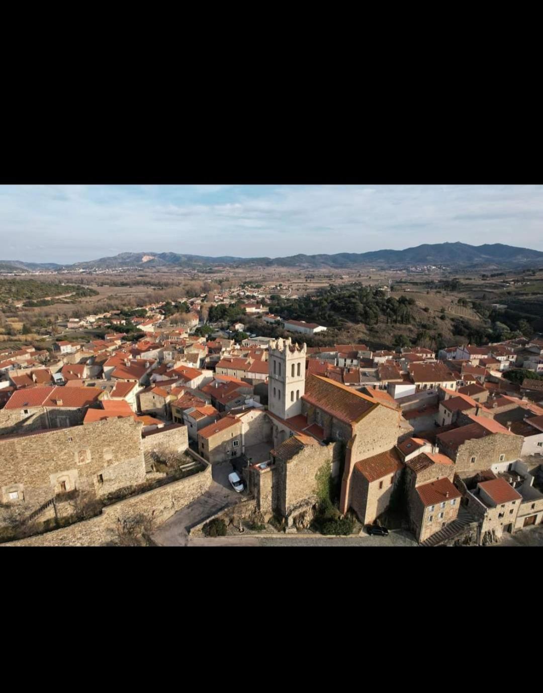 A L' Estiu Bed & Breakfast Latour-de-France ภายนอก รูปภาพ