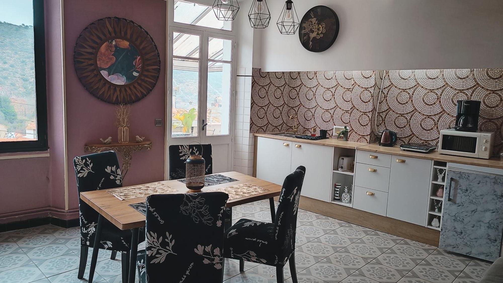 A L' Estiu Bed & Breakfast Latour-de-France ภายนอก รูปภาพ