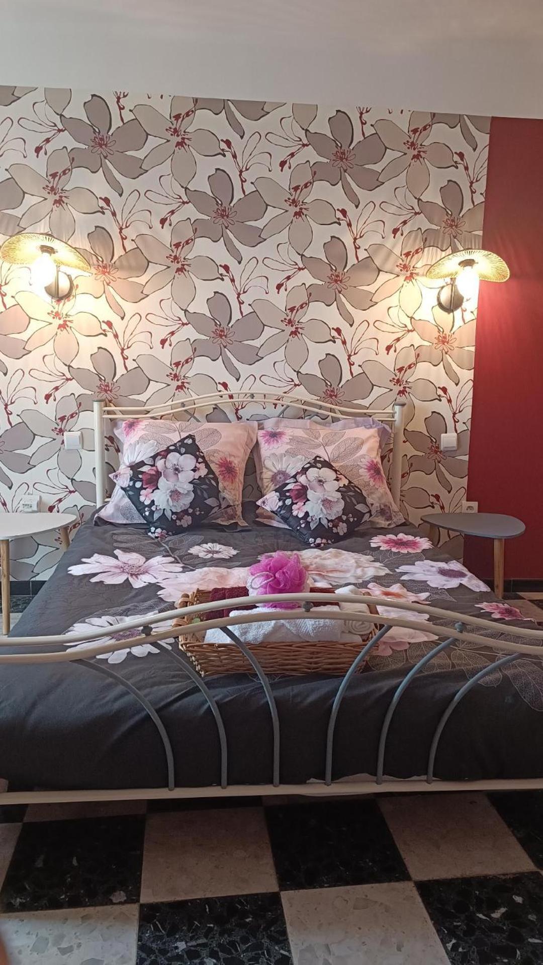 A L' Estiu Bed & Breakfast Latour-de-France ภายนอก รูปภาพ